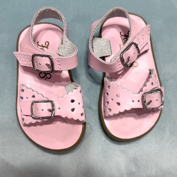 FOOTMATES Ariel and Eco-Ariel Waterproof Girls Pink Sandals Sixe 4 - Picture 1 of 8